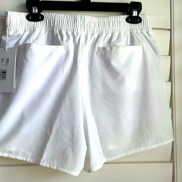 Calme by Johnny Was Womens white hike shorts NWT - Picture 4 of 12
